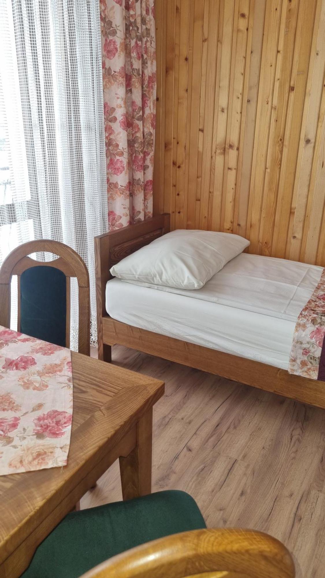Dom Wypoczynkowy Jedrus Bialka Tatrzanska Kamer foto